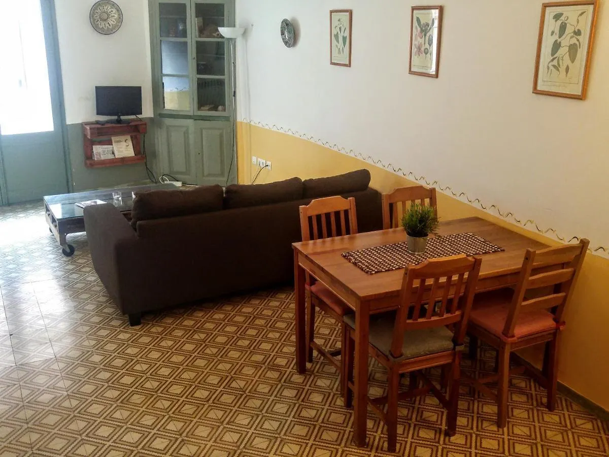 Apartamentos Saltarel-Lo Besalu 0*,